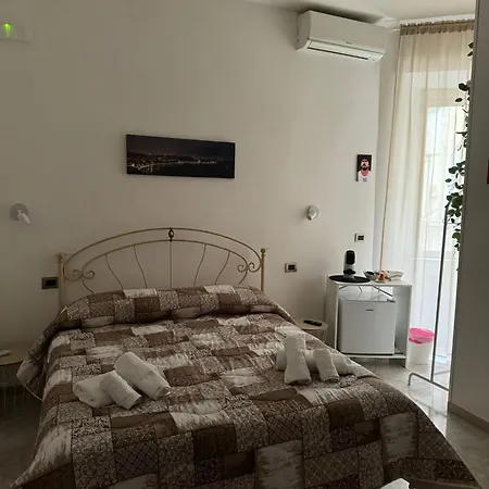 Partenope Bed & Breakfast